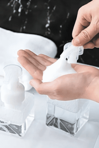 1 Pc, 450ml, Large capacity foaming Liquid soap dispenser, cleanser, hand soap, shampoo.