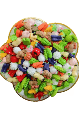 6 Pcs, Mini Vegetable Decorations, Realistic Resin Faux Vegetables | Versatile Models for Home Décor.