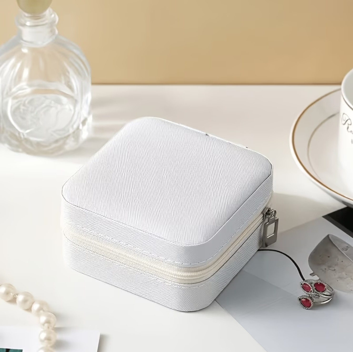 1pc Faux Leather Jewelry Organizer Box - Flip-Up Multi-Compartment Storage | Zipper Case. - Image 3