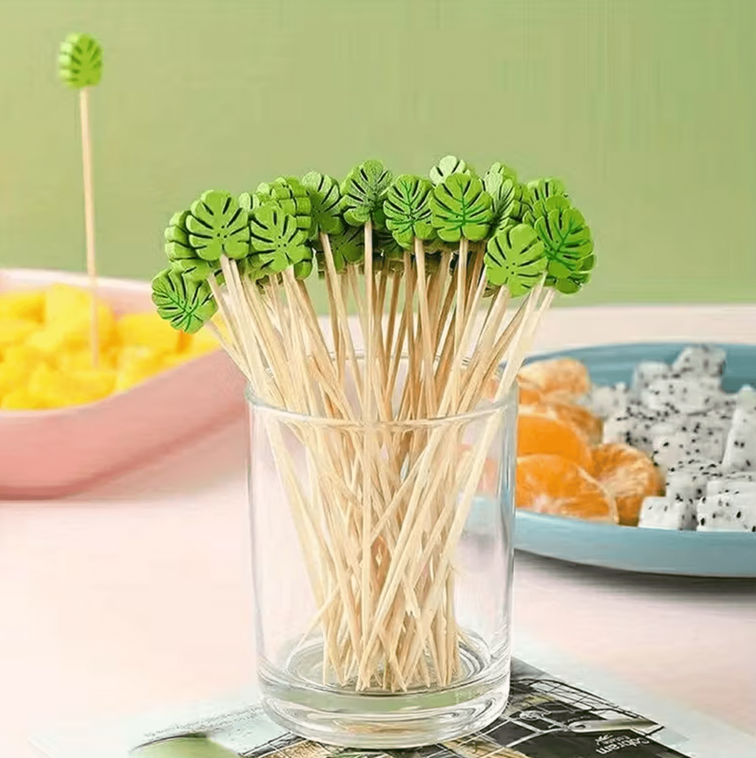 25 Pcs, Green Leaf Picks for Appetizers, 13 cm Natural Bamboo Picks for Cake Dessert Food Fruit Party Decorations
