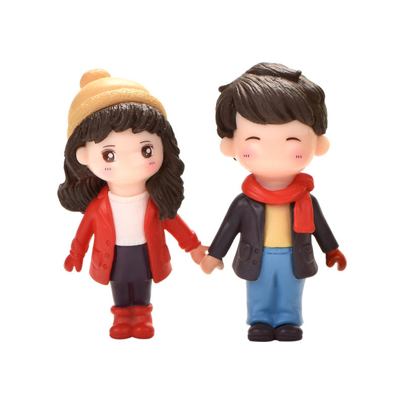 2 pcs set, Cute Winter Couple Figurines Holding Hands, Car, Office & Home Decoration. - Image 2